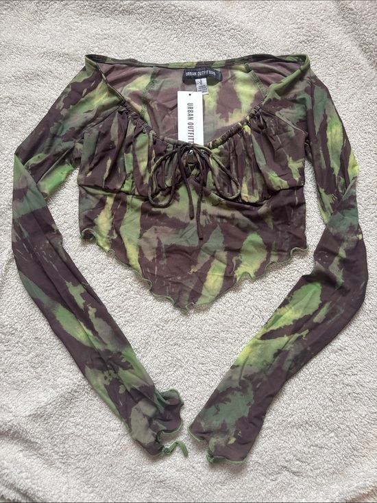 Urban Outfitters Tops - Urban Outfitters Green & Brown Long Sleeve Crop Top